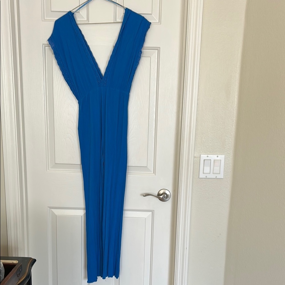 Love Tree Blue Wrap-Style Jumpsuit with V-Neckline and Flared Legs Sz S - Picture 3 of 10